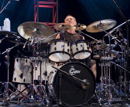 Photo of Vinnie Colaiuta